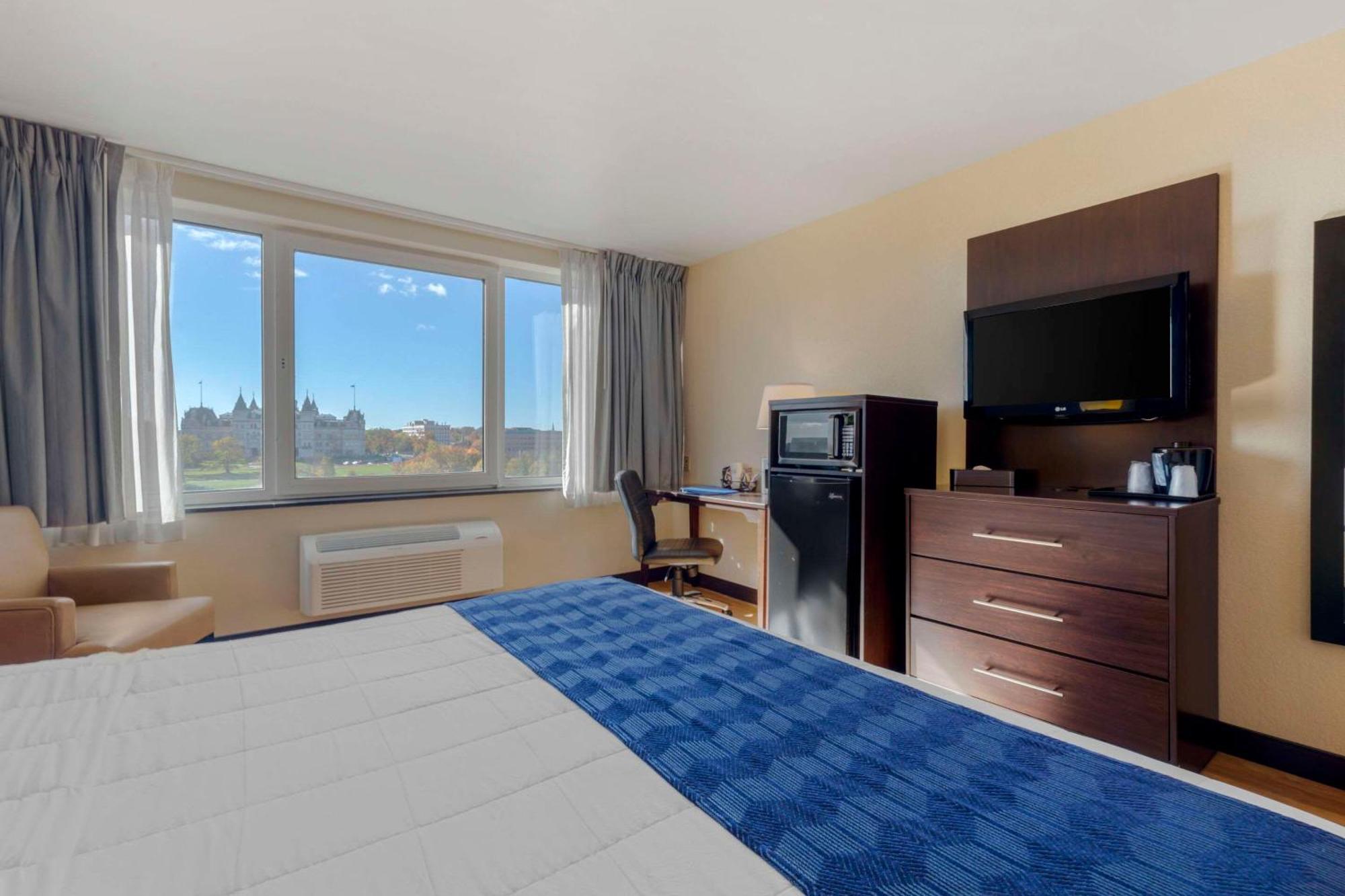 The Capitol Hotel Hartford Bagian luar foto