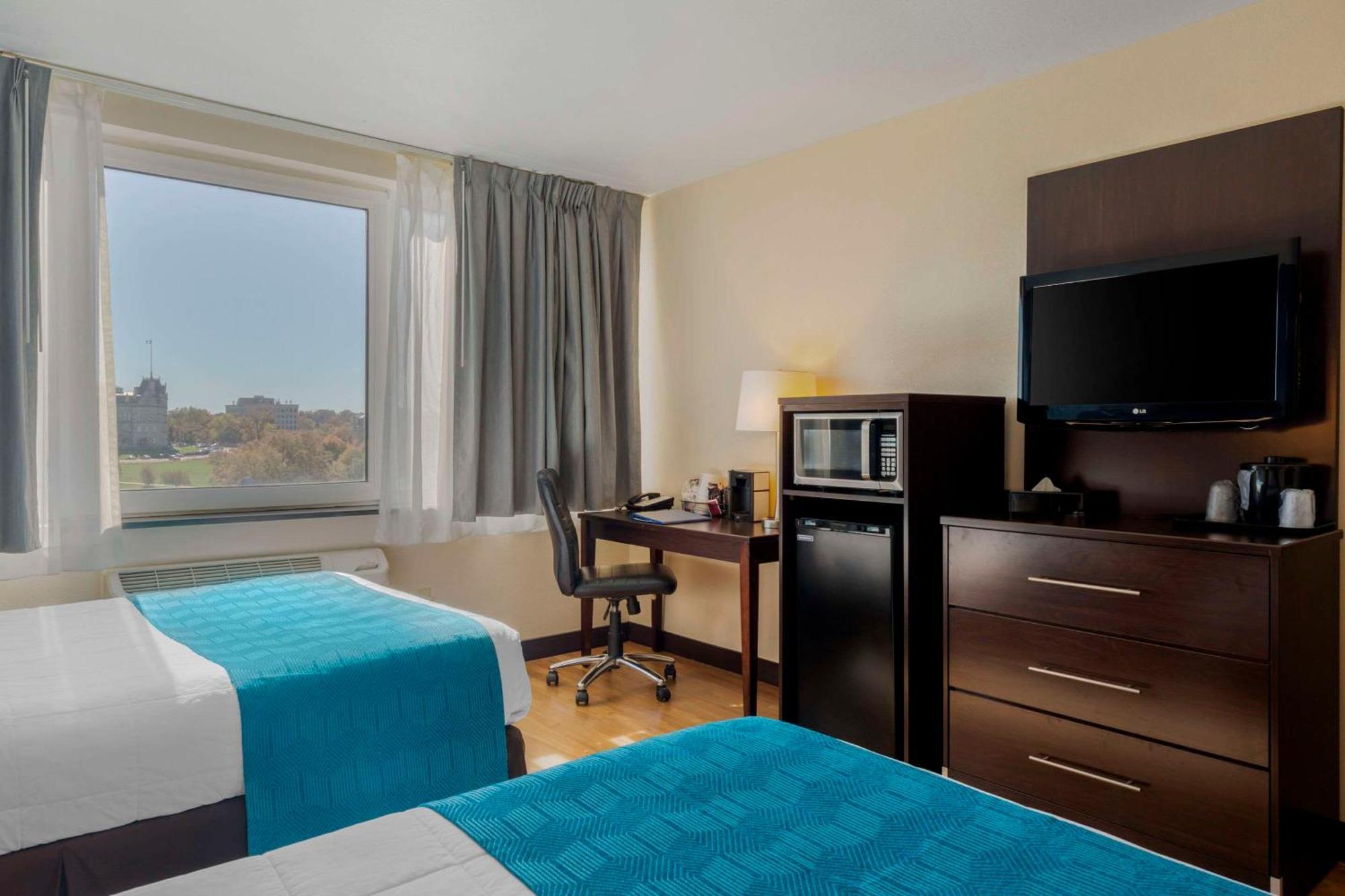 The Capitol Hotel Hartford Bagian luar foto