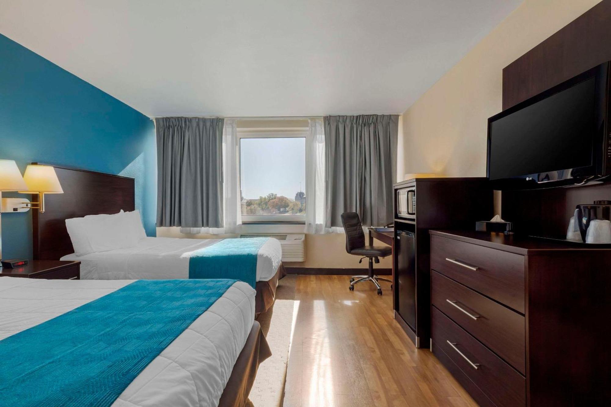 The Capitol Hotel Hartford Bagian luar foto