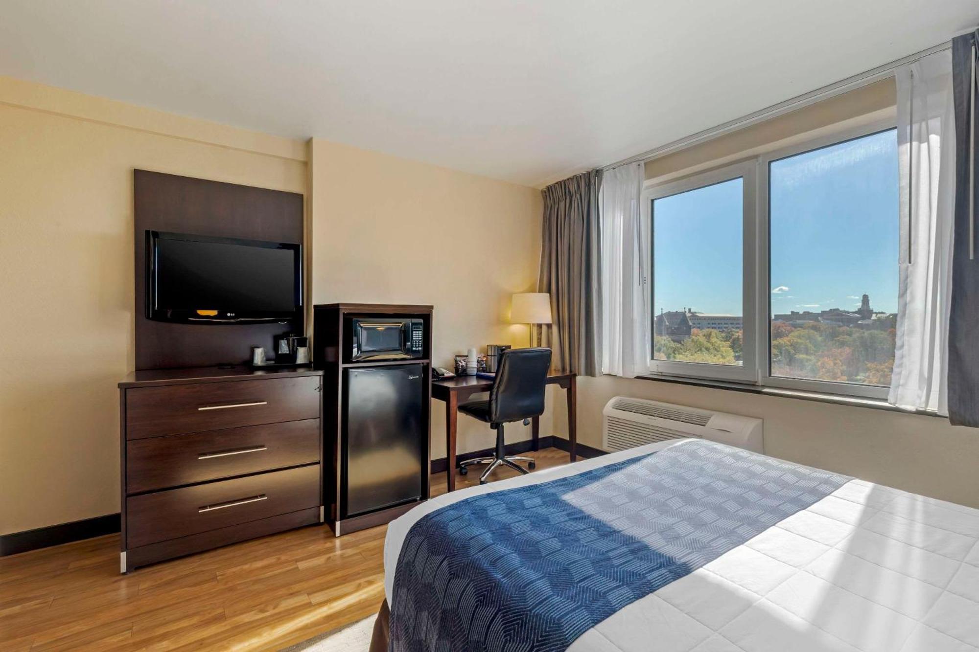 The Capitol Hotel Hartford Bagian luar foto