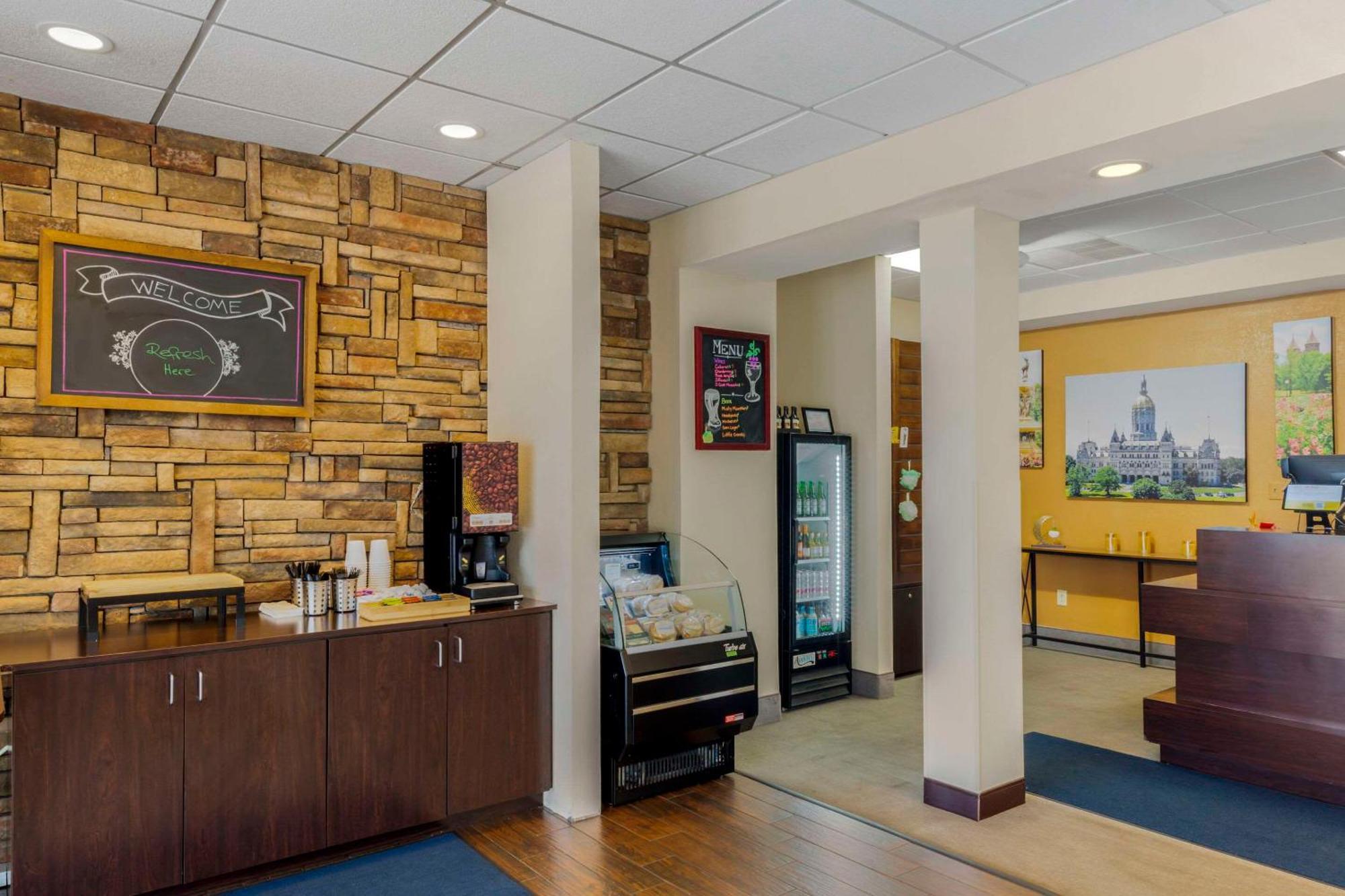 The Capitol Hotel Hartford Bagian luar foto