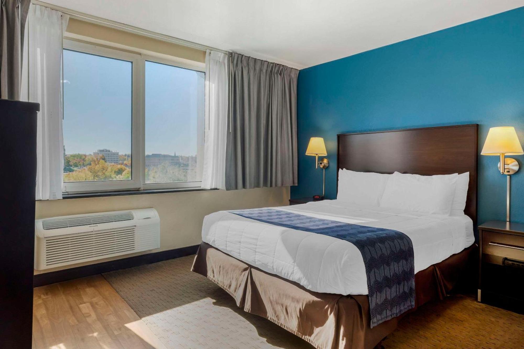 The Capitol Hotel Hartford Bagian luar foto